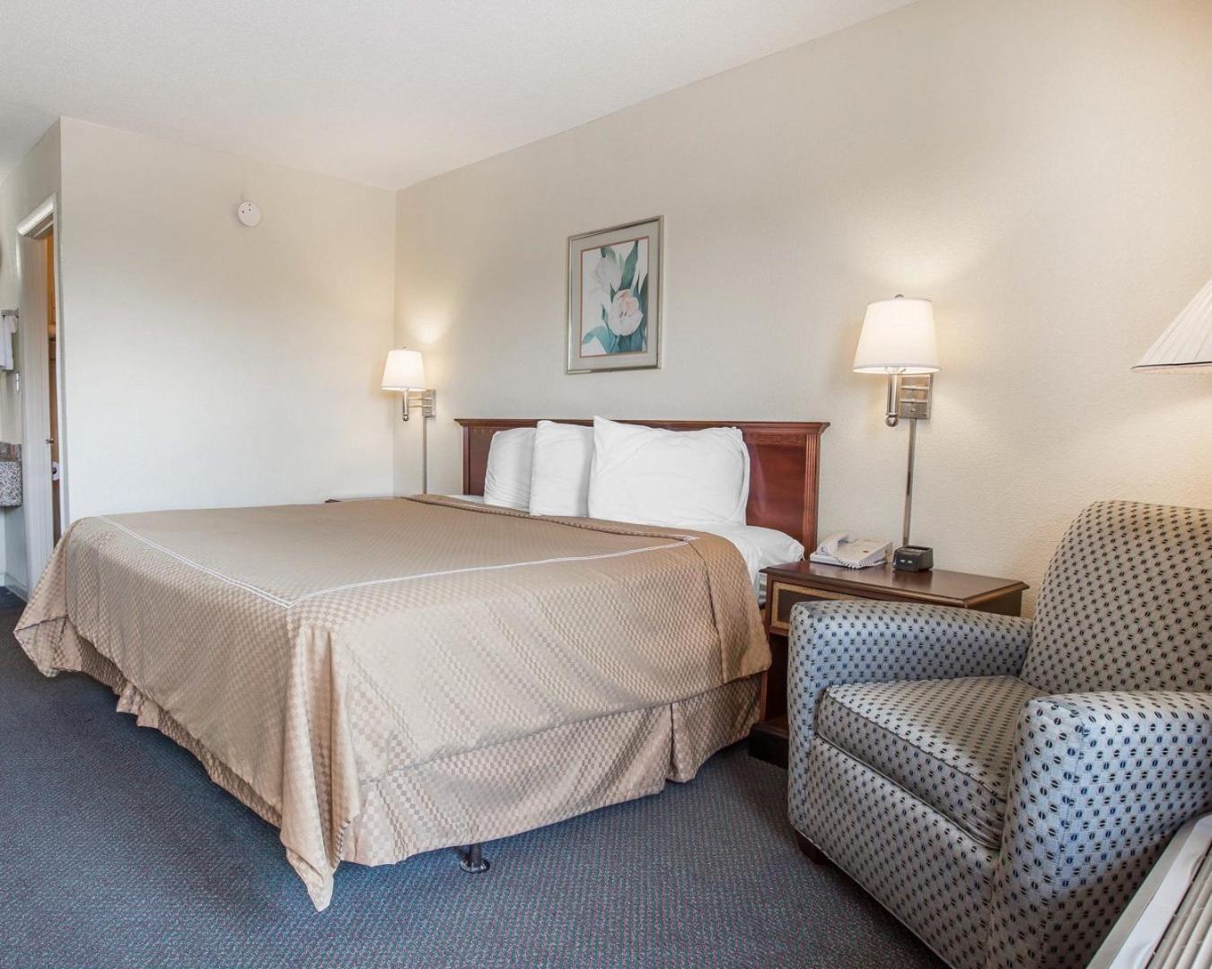 Quality Inn Thomson Room photo